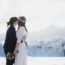 Photoshoot, wedding photoshoot, Iceland, glacier.