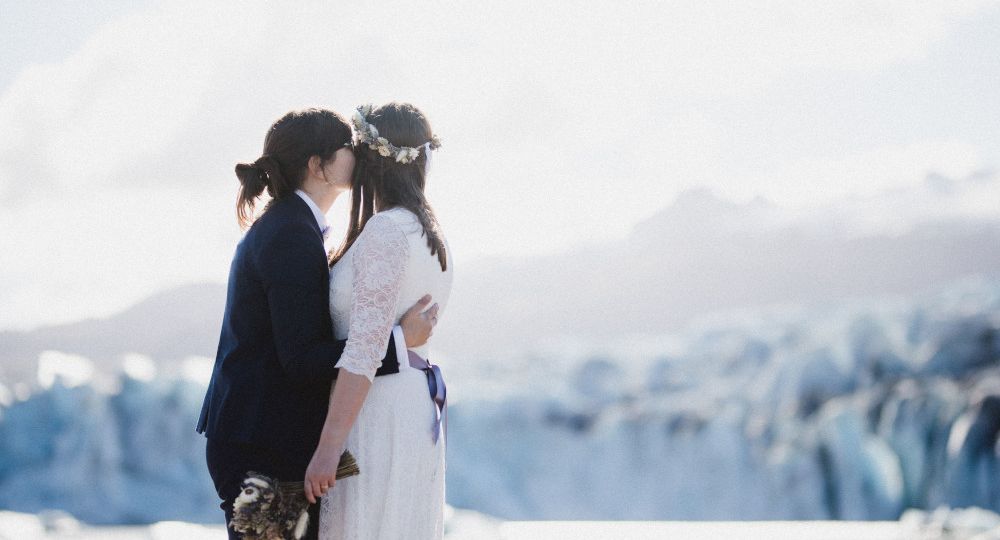 Photoshoot, wedding photoshoot, Iceland, glacier.