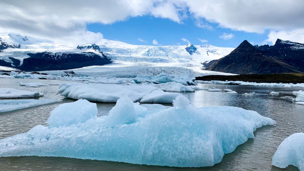 Fjallsarlon Icebergs Glacier Lagoon