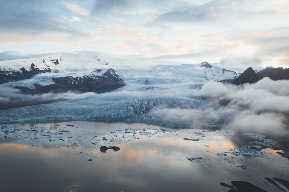 Fjallsarlon Glacier lagoon