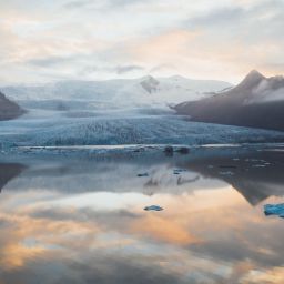 Fjallsarlon Glacier Lagoon - Asa Steinars