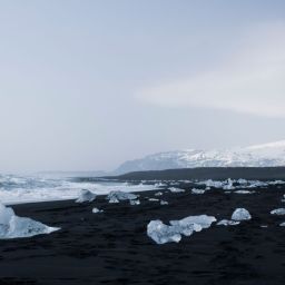 Diamond Beach Iceland - Fjallsarlon sammy-schuckert