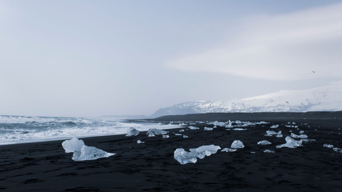 Diamond Beach Iceland - Fjallsarlon sammy-schuckert