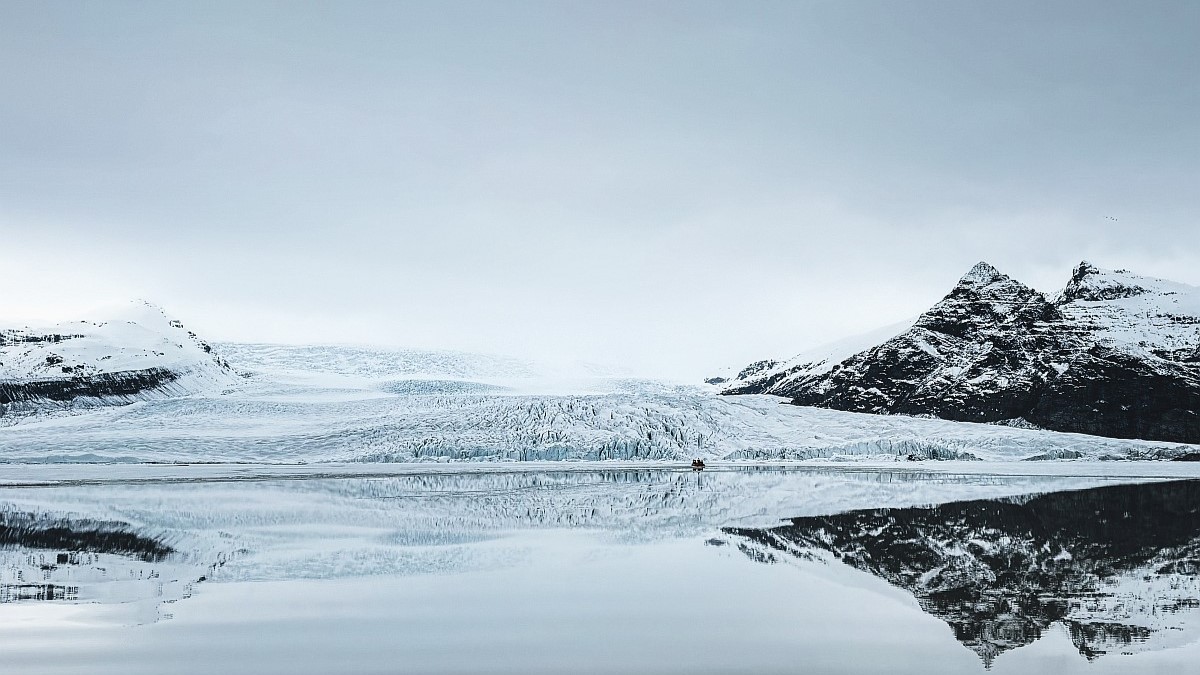 Fjallsarlon Summer Glacier Lagoon