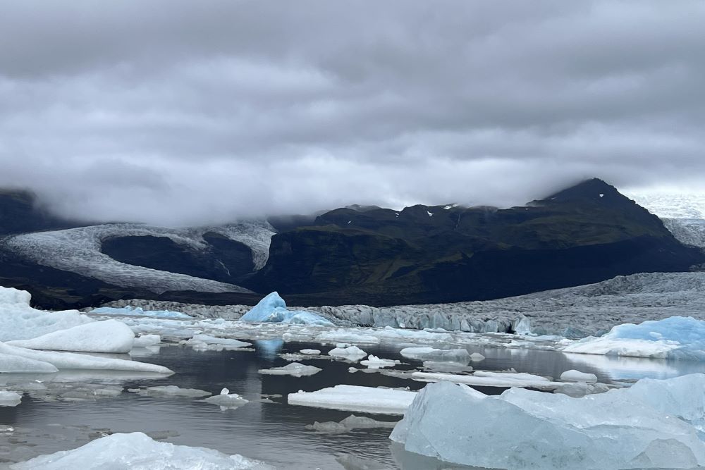 Fjallsarlon zodiac Boat Tour