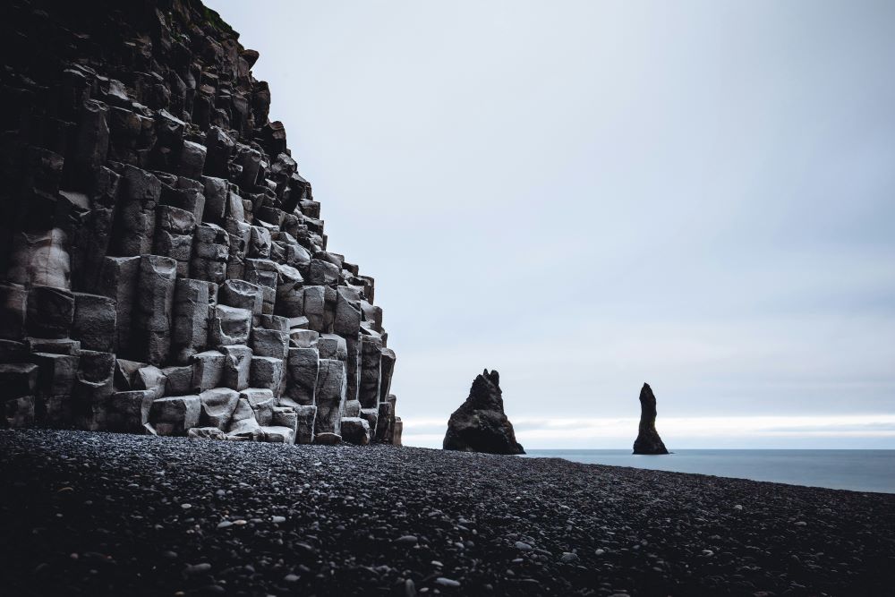 Black beach denys-nevozhai