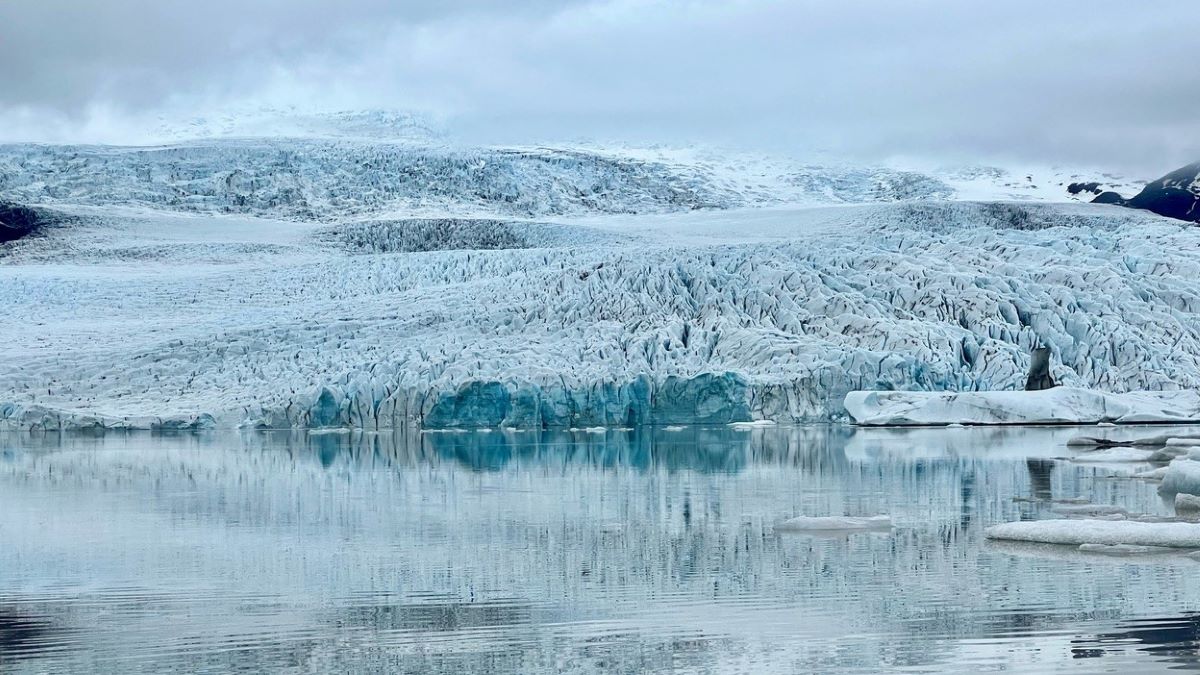 Öræfajökull Glacier Fjallsarlon glacier lagoon