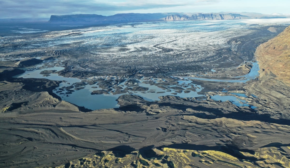 1. Skeiðará river from Skeiðarárjökull Glacier