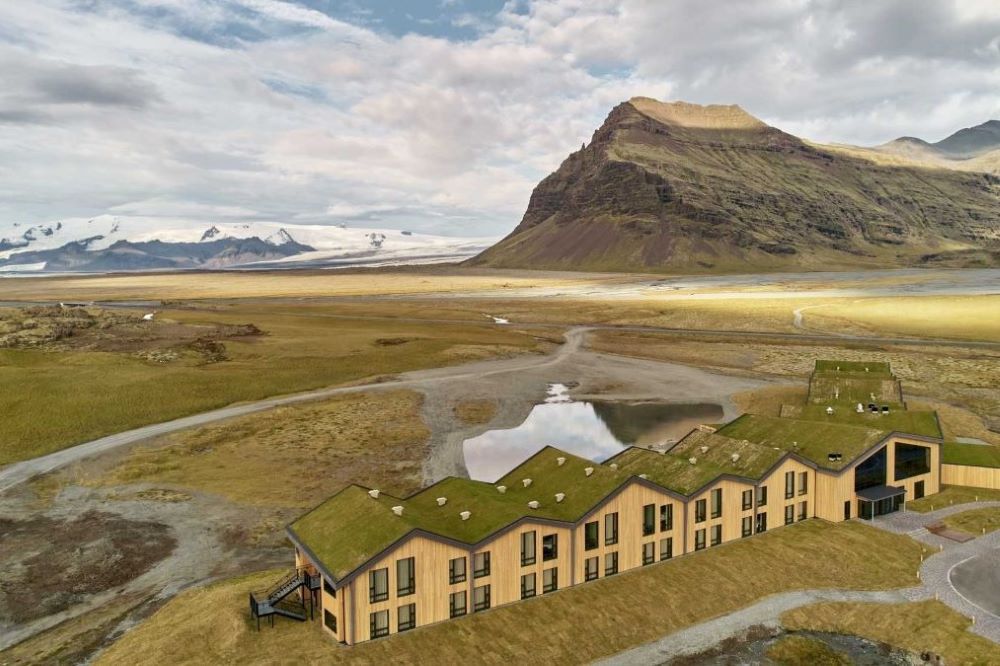 2. Hotel Jökulsárlón Close to Fjallsarlon