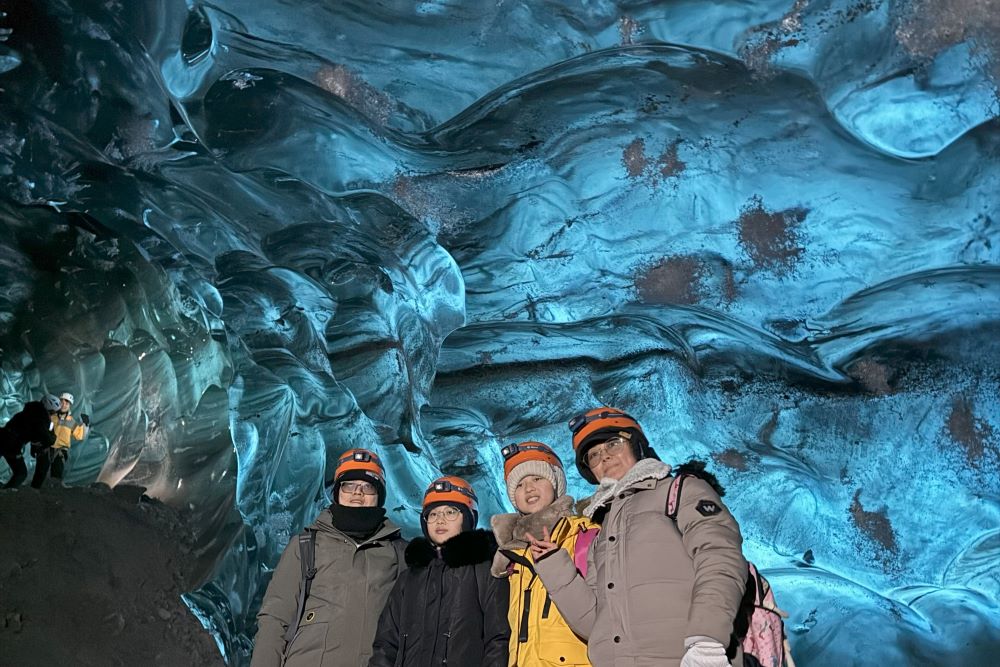 5. Fjallsarlon Ice Cave Tour Vatnajökull Glacier