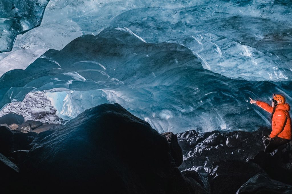 Vatnajokull-Ice-Cave-Fjallsarlon3