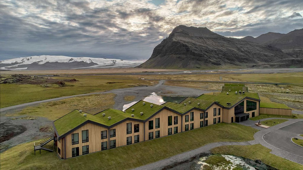 Hótel Jökulsárlón is a new addition to the area offering beautiful design and luxury. Hótel Jökulsárlón is a new addition to the area offering beautiful design and luxury.