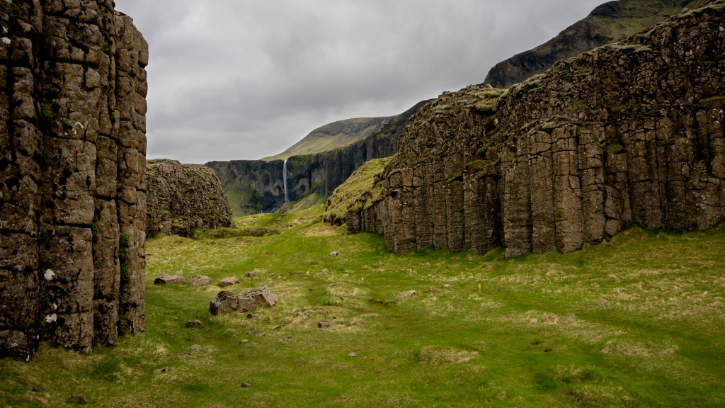 Dverghamrar-Basalt-Columns