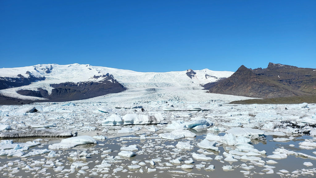 Fjallsárlón is one of Iceland’s stunning glacier lagoons.