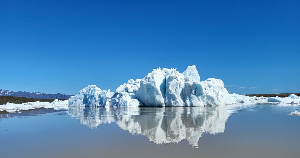 The-Life-Cycle-of-an-Iceberg-in-Fjallsárlón---Pic-1