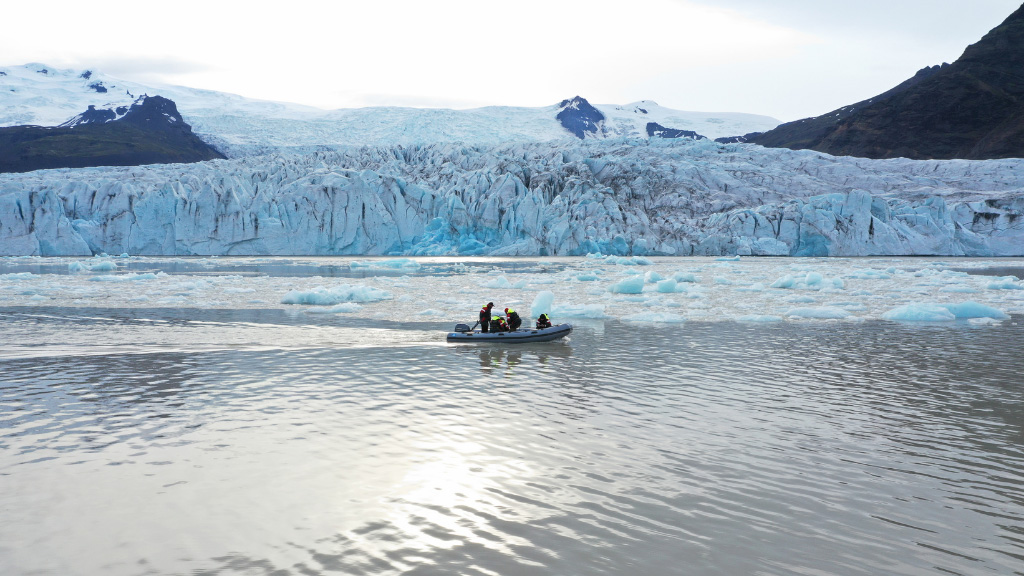 The-Life-Cycle-of-an-Iceberg-in-Fjallsárlón---Pic-4
