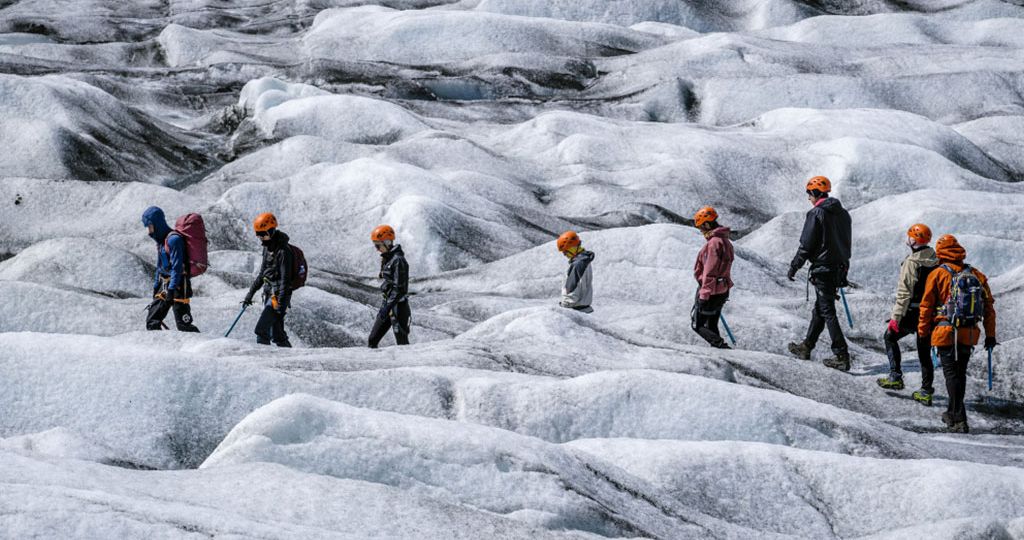 Glacier-hiking-for-beginners-pic-1