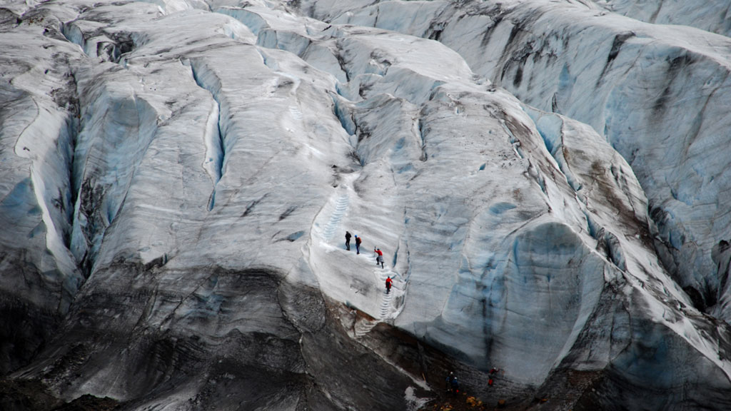 Glacier-hiking-for-beginners-pic-3