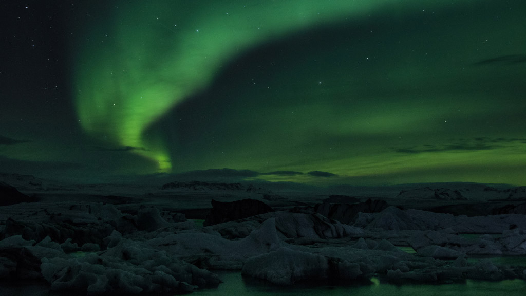 Overlooked-Viewpoints-and-Instagram-Spots-Around-the-Glacier-Lagoons---Pic-4