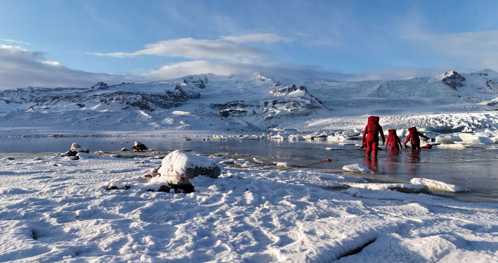 Ice-Floating---Your-total-connection-with-nature---Pic-1